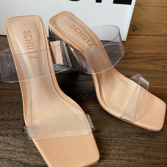 SCHUTZ
Ariellen Vinyl Crystal Block-Heel Sandals size 5.5 - Picture 2 of 7